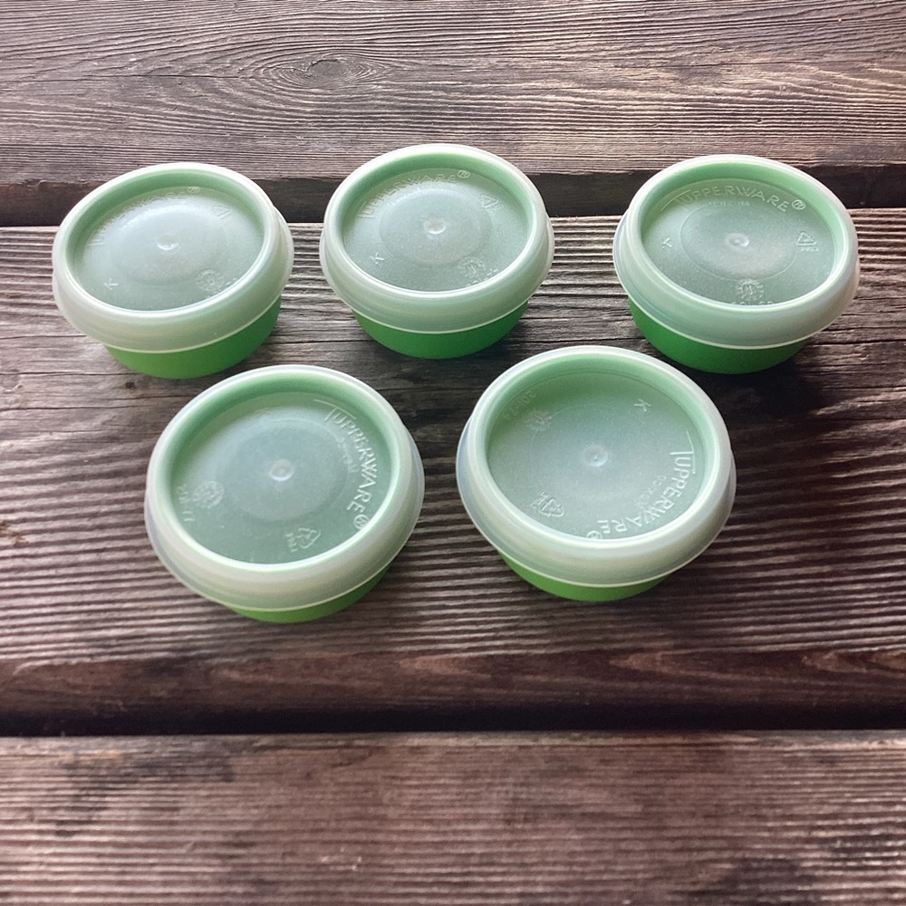 Tupperware Smidgets - set of 5 in green